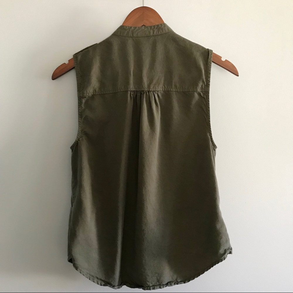 Mossimo Olive Green Women’s Vest - Picture 4 of 7